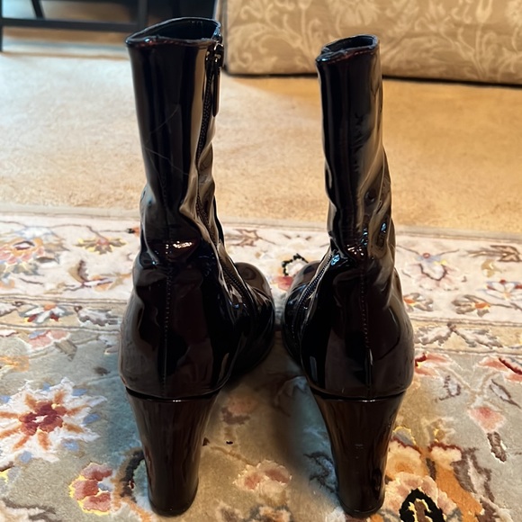 Aquatalia Burgundy Patent Leather Booties - Size 8-1/2 - Picture 3 of 4